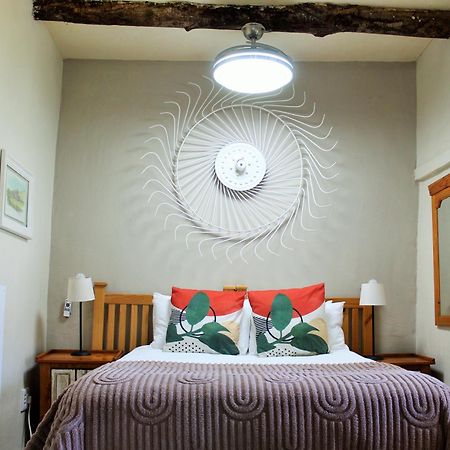 Blue Cow Barn - Boutique Farm Guest House Баридейл Екстериор снимка